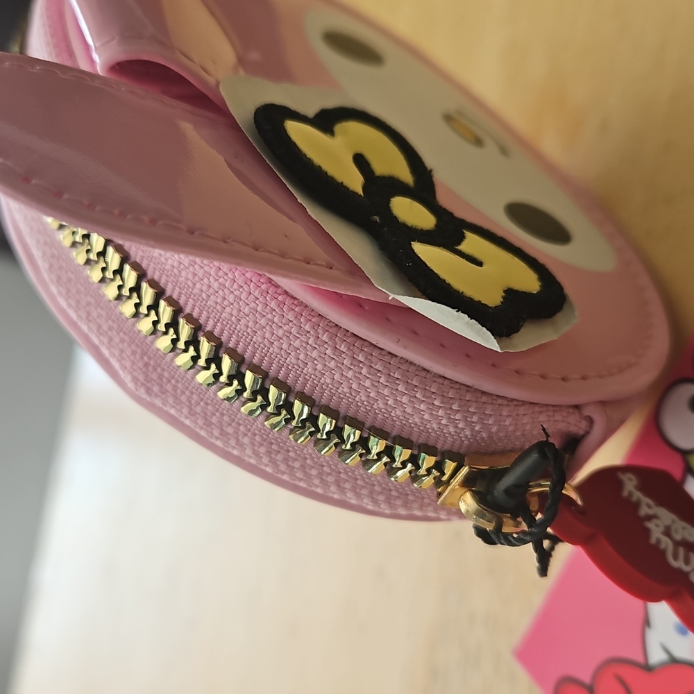 Hello Kitty and Friends Pink Coin Purse - Picture 5 of 12